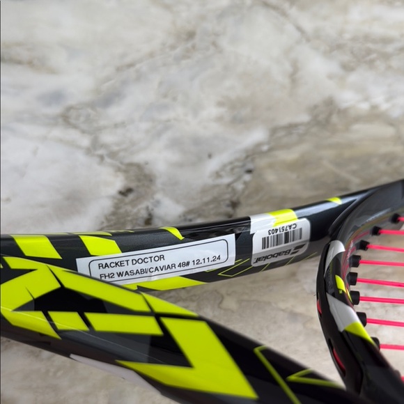 Babolat pure aero team Tennis Racket with Neon Accents - Picture 2 of 8